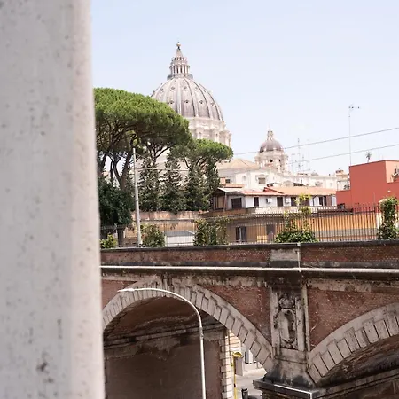 Romolo - Domus San Pietro * Roma