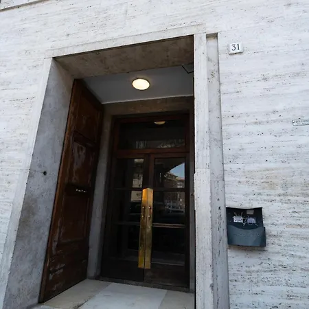 Romolo - Domus San Pietro Apartman