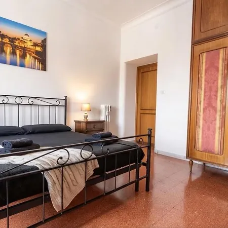 Romolo - Domus San Pietro *